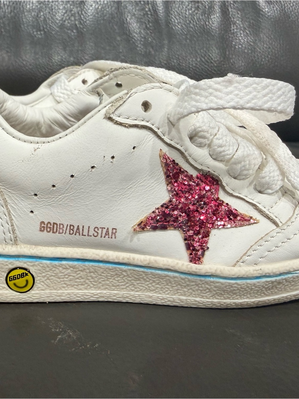 Golden Goose Kids White Sneakers with Pink Star Accent - Picture 4 of 8